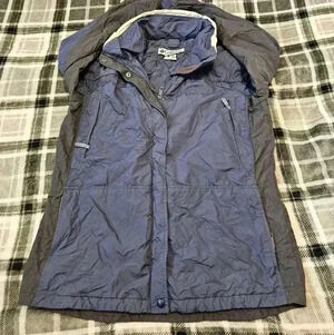 Columbia women's XL blue and gray weather proof outer coat, no liner